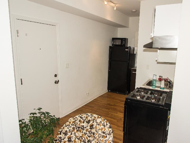 Primary Photo - 5054 N Winthrop Ave