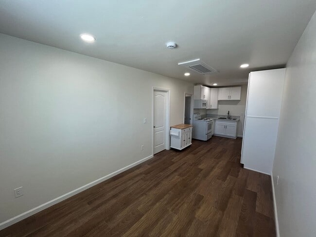 Foto del edificio - 357 Crescent Ave