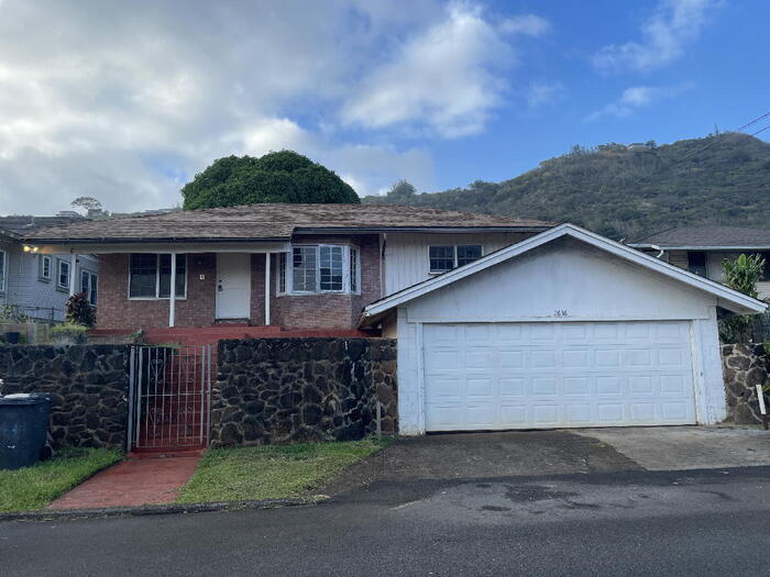 Primary Photo - LILIHA STREET 3/2/2 Enclosed Lanai, W/D, D/W