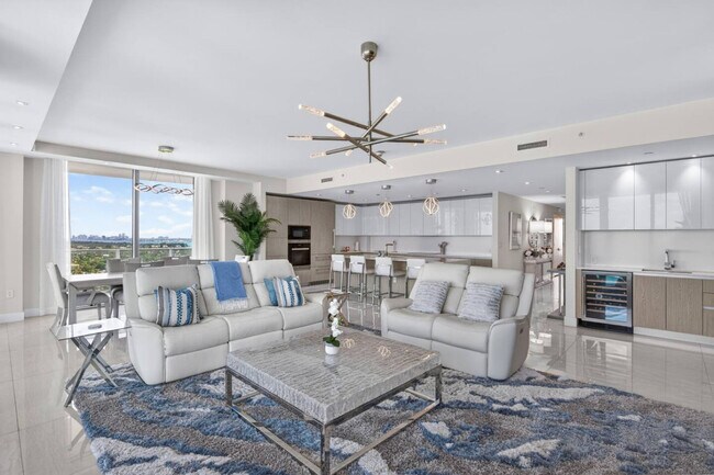 Foto del edificio - 3100 N Ocean Dr