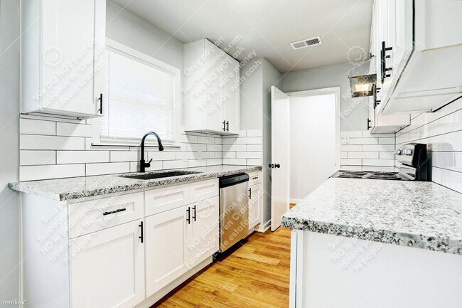 Foto del edificio - 3 br, 1 bath House - 1706 3rd Ave N