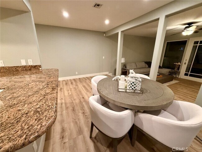 Foto del edificio - 3625 Windspun Dr