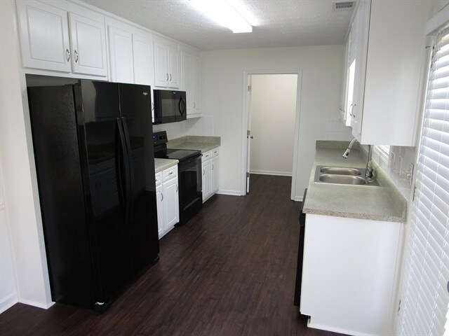 Foto del edificio - 2433 Green Hollow Ct
