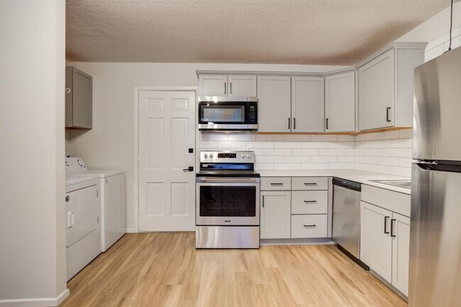 Foto del edificio - 224 Hickory St