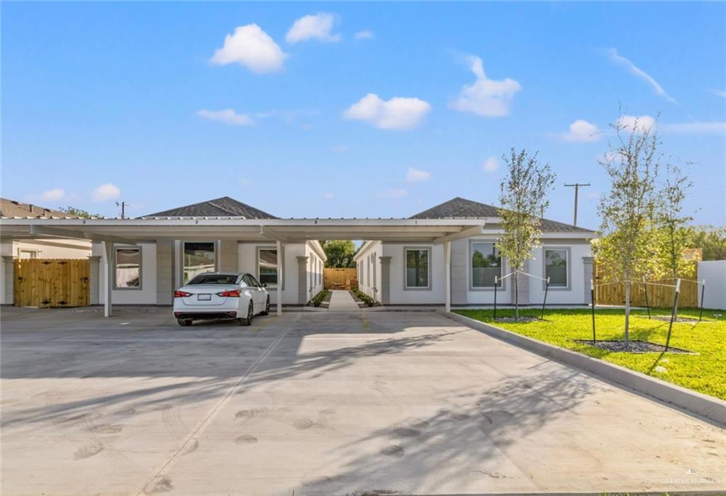 Primary Photo - 10 Shavano Dr