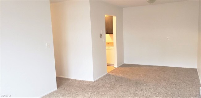 Building Photo - 1 br, 2 bath  - 739 Washington St