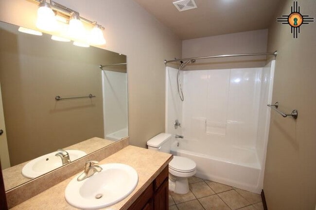 Building Photo - 2304 Reese Dr