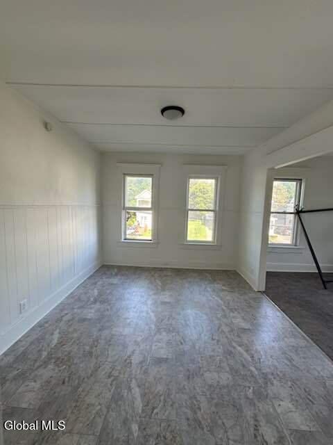 Foto del edificio - 169 Kingsboro Ave