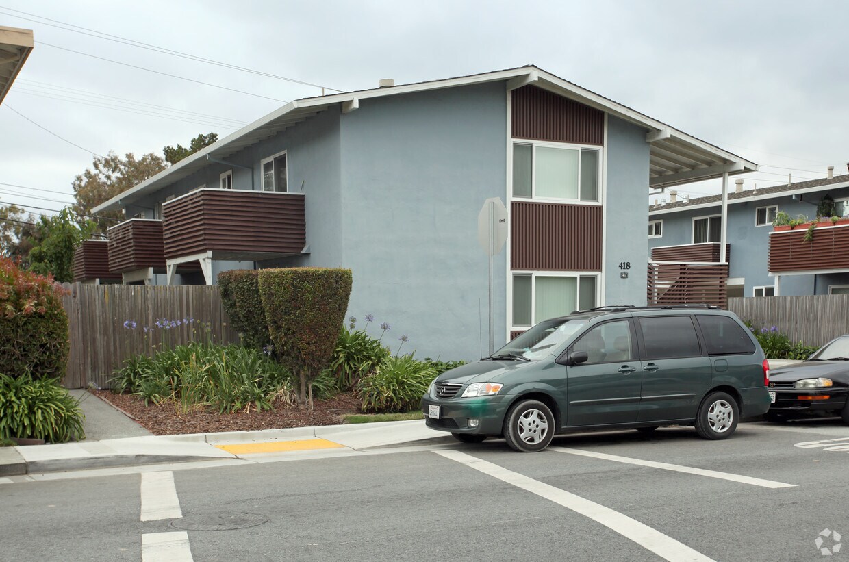 Foto del edificio - 414-418 E 16th Ave