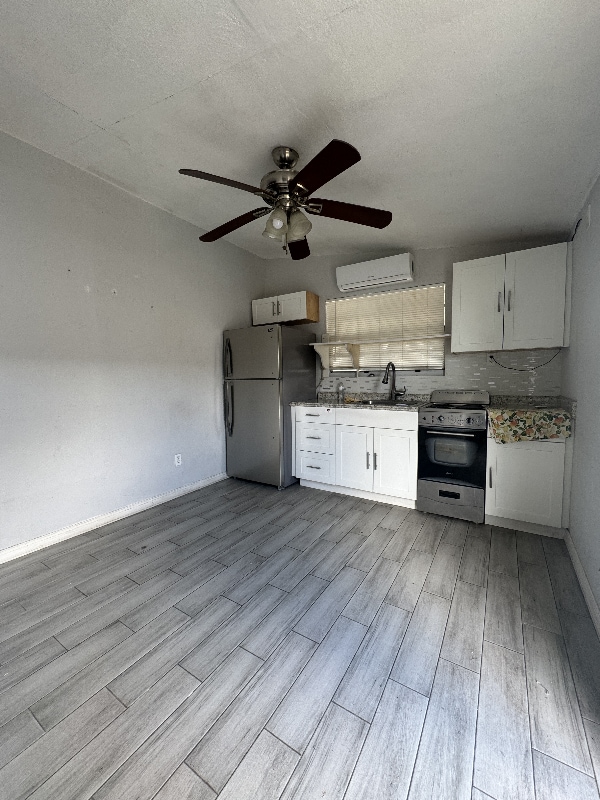 Foto del edificio - 258 E 12th St