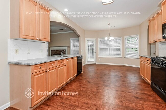 Building Photo - 940 Island Bluff Ln