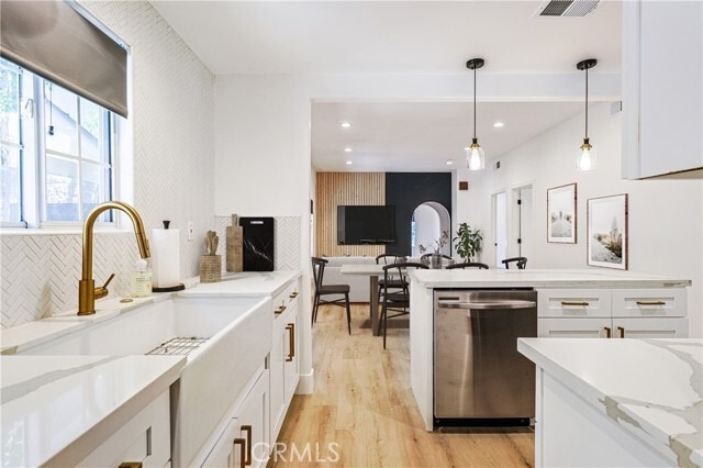 Building Photo - 721 E Verdugo Ave