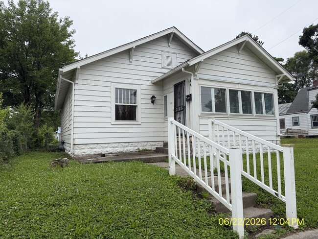 Building Photo - 1203 E 27th St