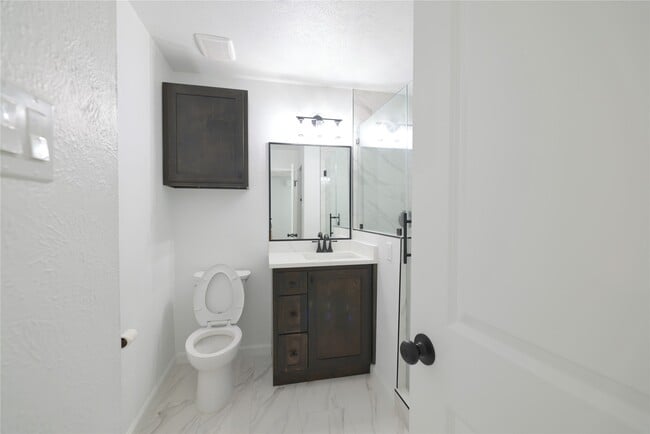 Foto del edificio - 20235 Blue Juniper Dr