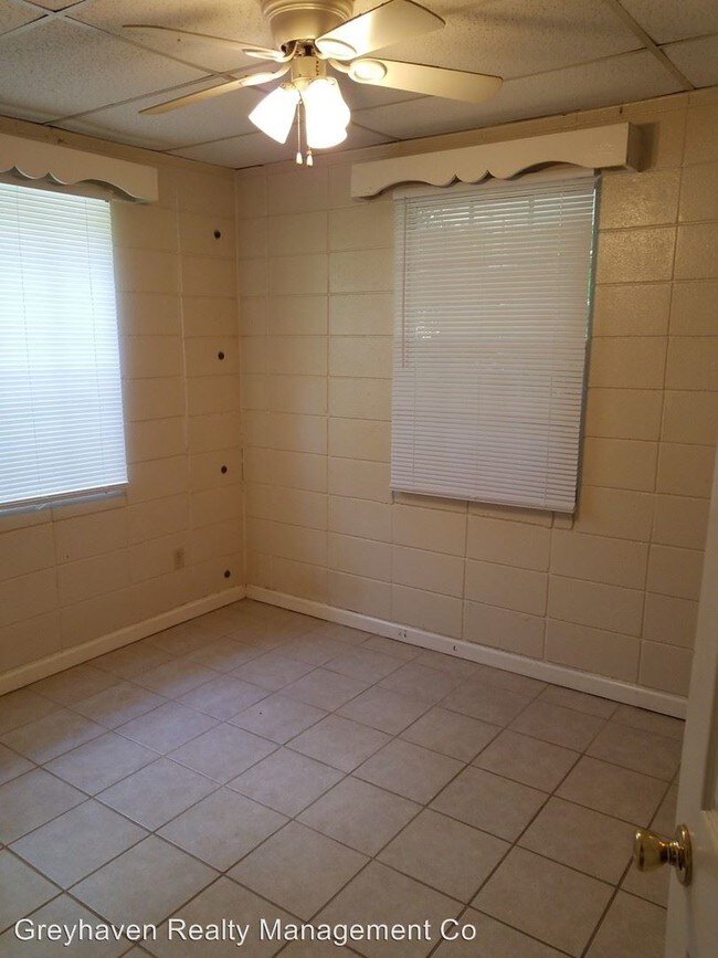 Building Photo - 36-44 Calhoun St