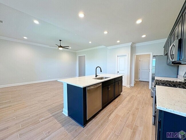 Foto del edificio - 722 Bellegrove Sq Ave