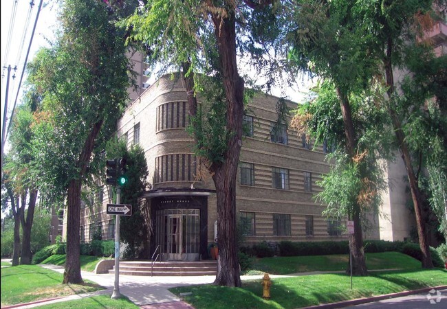 Building Photo - Dorset House Apartments