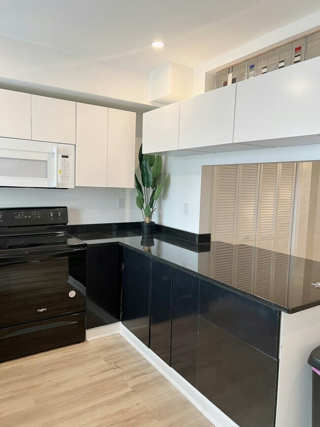 Photo - 2325 Windsor Ave House