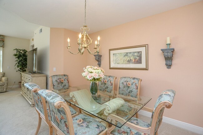 Building Photo - ** FIDDLER'S CREEK IN DEER CROSSING 3/2 FURNISHED SEASONAL 30 DAY RENTAL AVAILABLE STARTING MAY 2...