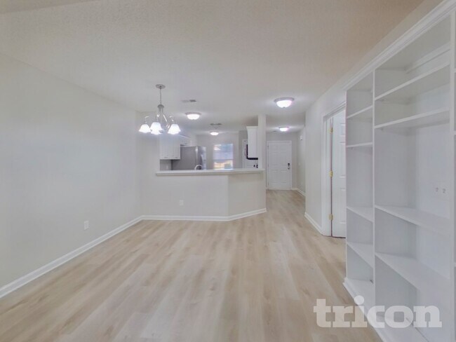 Foto del edificio - 1217 Aderley Oak Dr