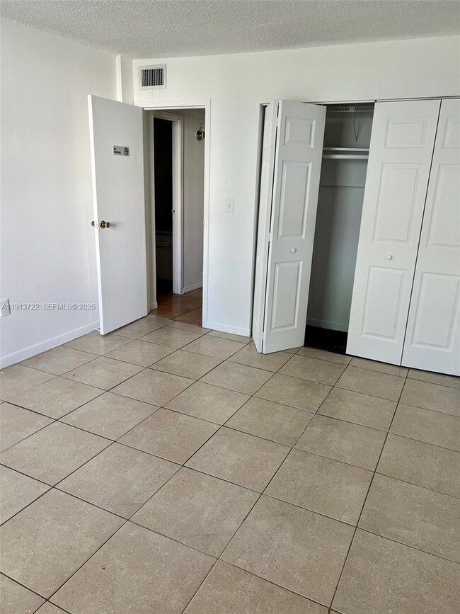 Building Photo - 1752 NW 55th Ave