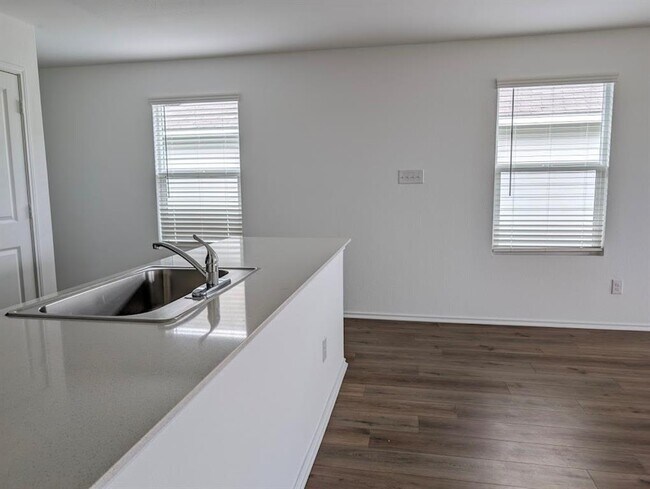 Building Photo - 564 Rancho Del Cielo Lp