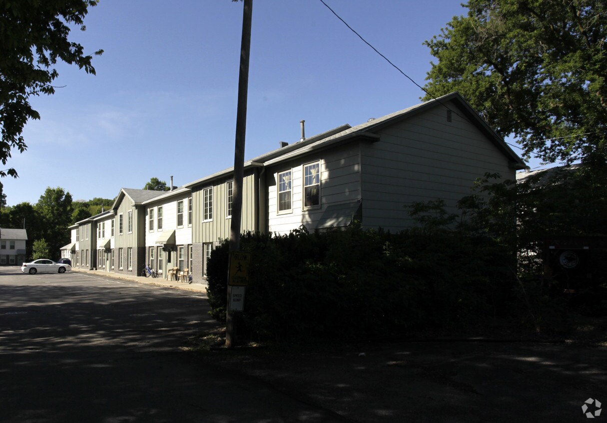 Foto del edificio - Parkside Apartments