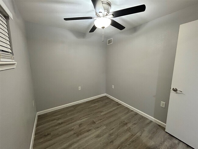 Foto del edificio - 2807 Beauchamp St