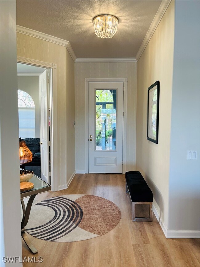 Foto del edificio - 5477 Freeport Ln