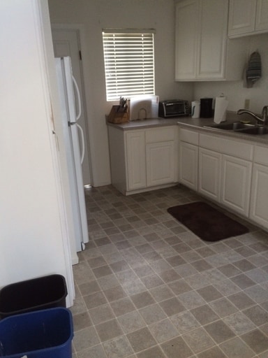 Interior Photo - 124 Stenner St