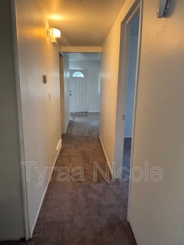 Foto del edificio - 1737 E Jarvis Ave