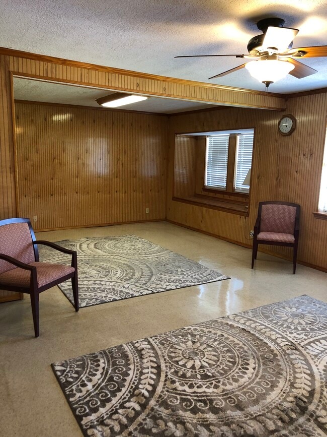 Photo - 241 N Murphy Rd House