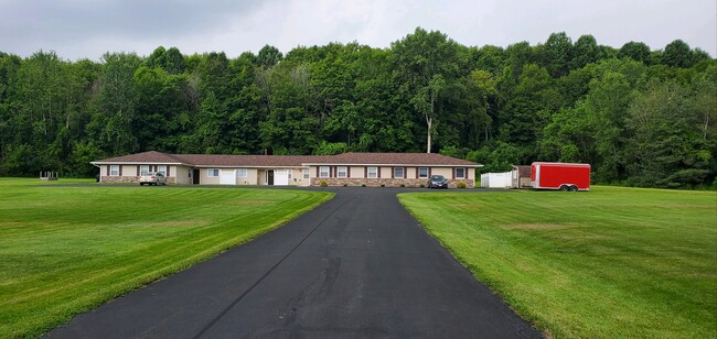 Building Photo - 630 Curran Rd
