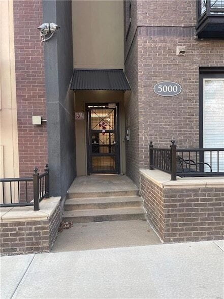 Foto principal - 5300 Peachtree Rd