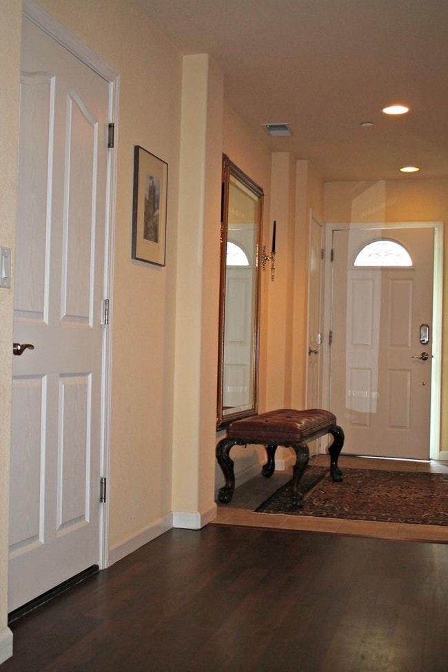 Building Photo - 3 br, 2.5 bath House - 1166 HARBOUR COVE