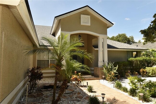Building Photo - 816 Sandringham Ln