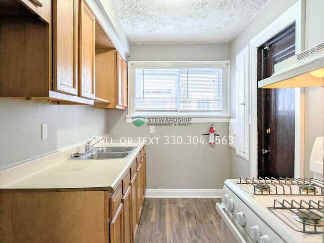 Foto del edificio - 916-918 Peckham St.-916