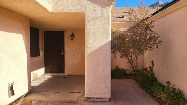 Building Photo - SIERRA SUNRISE - Whiton St.