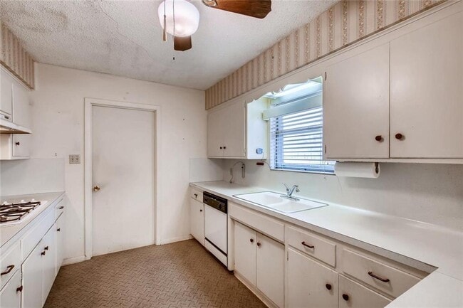 Building Photo - 3602 Quiette Dr