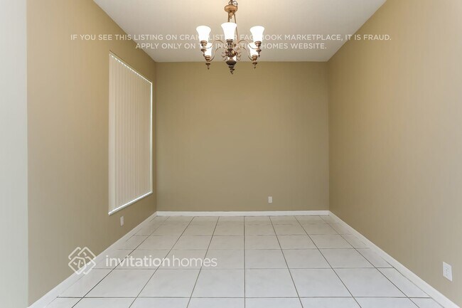Building Photo - 3148 SW 177th Ave