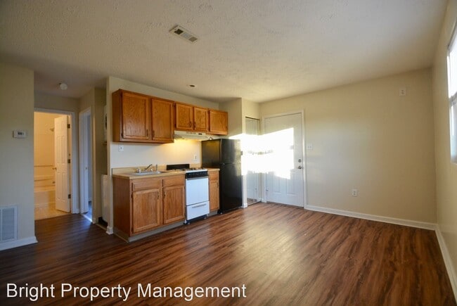 Building Photo - 1 br, 1 bath House - 40 1/2 Verdi Circle
