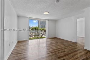 Building Photo - 1720 NW North River Dr