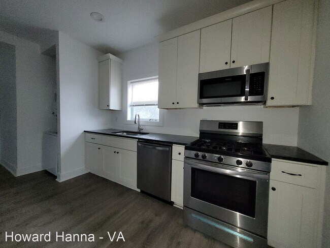 Foto del edificio - 5 br, 2 bath House - 4915 Killam Avenue