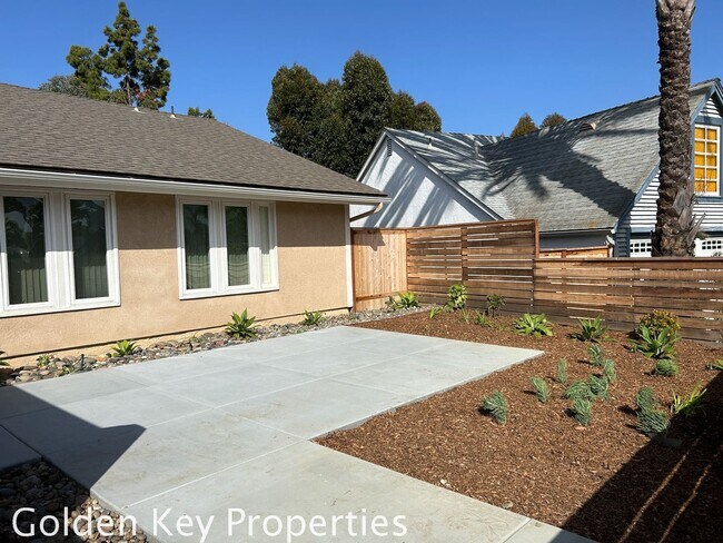Foto del edificio - Beautifully renovated single-story home in...
