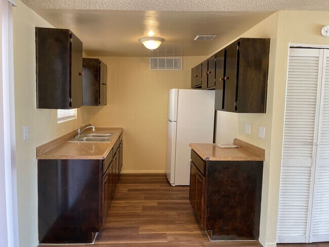 Foto del edificio - Charming 3Bdm 2Ba Single Story Townhome