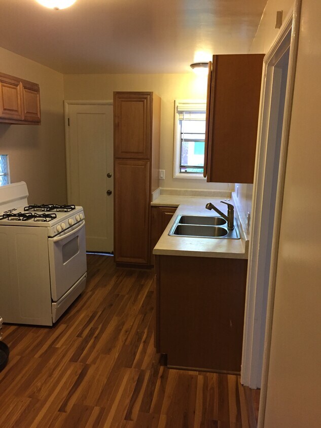Foto principal - 833-841 Sonoma Ave
