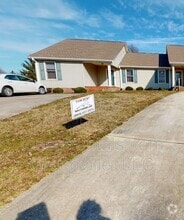 Building Photo - 15a Camino Ln
