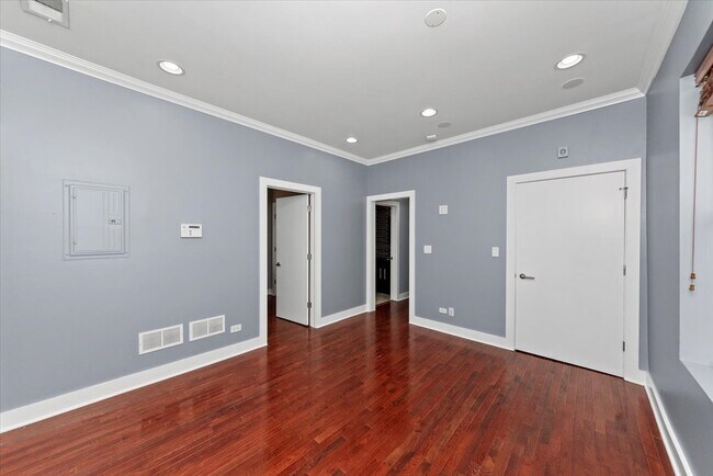 Foto del edificio - 2052 N Campbell Ave