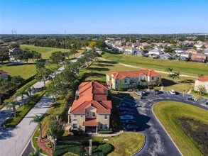 Building Photo - 734 Monroe Cir