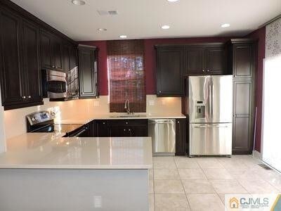 Foto del edificio - 2455 Canterbury Ln